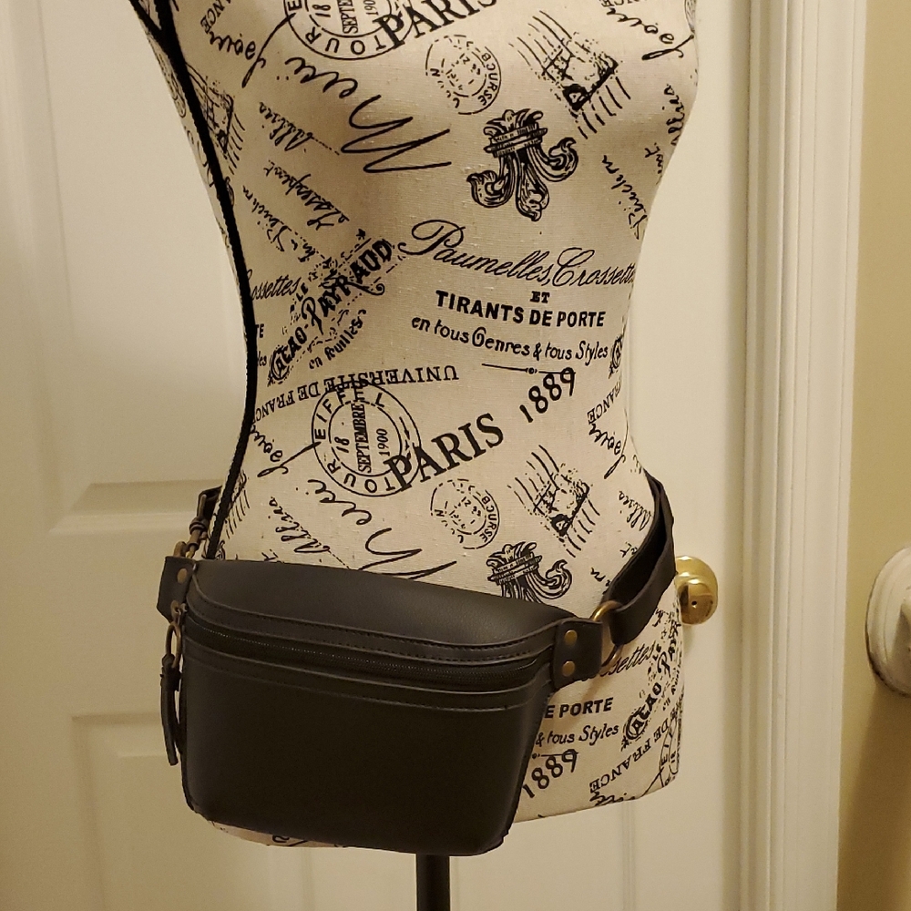 a.n.a. Black Belt Bag